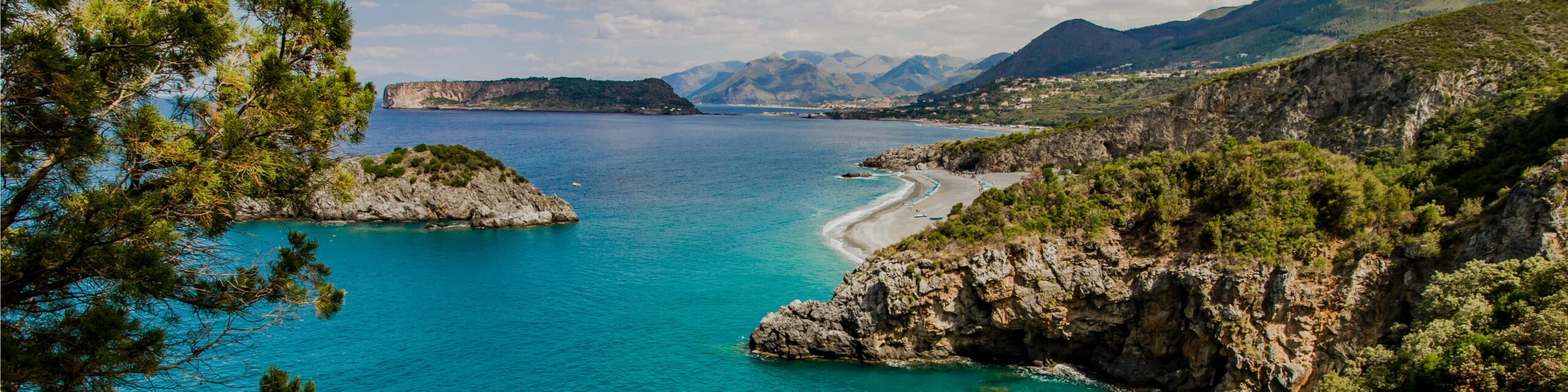 Copertina dell'itinerario Riviera dei Cedri. Fragranze e storia. CALABRIA-wide-scaled.jpg