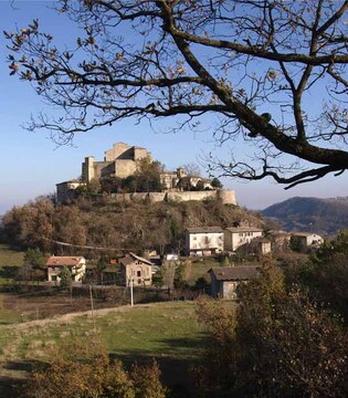 Rossena Il castello © Mario Vianelli