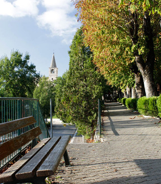 Caramanico Terme Viale Fontegrande © Elio Torlontano