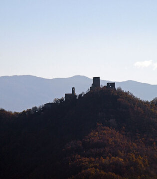 Castello di Carpineti © Mario Vianelli