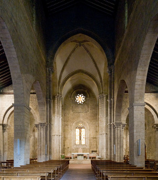 Ferentino Interno di Santa Maria Maggiore ©Natalino Russo