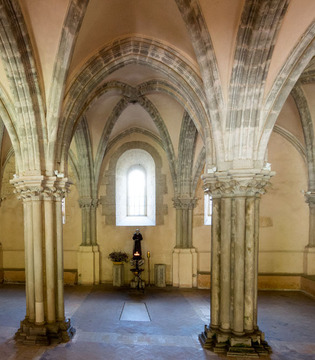 Priverno Abbazia di Fossanova, la Sala Capitolare ©Natalino Russo